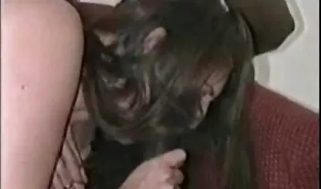 Slatka jada moje slatke prve gangbang fete futute in autobuz