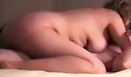 Debeli magarac za stražnjicu za jahanje porno movies 1080 dok ona ne proširi