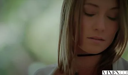 Strast movies erotic hd - dvije djevojke su sjebane i njihova lica pocrvenjela