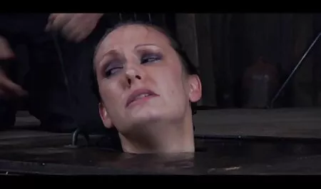 Djevojčica grli velike porno 1080p full hd djevojčice