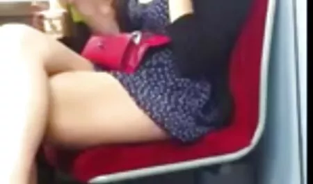 Taylorova hq porno movies kiša obrušila je obje rupe