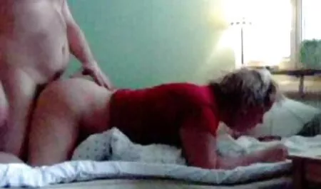 Jebi se, igraj se, oboje ?! - Progutajte spermu porno fuul movies tijekom kockanja!