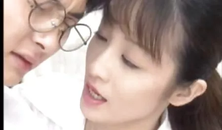 Dva free sex film hd prijatelja lezbijke u teretani, koji imaju znojne vježbe
