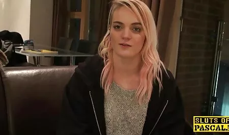 Seksi tinejdžerska emisija sisa movie lesbian hd veliki penis u crkvi.