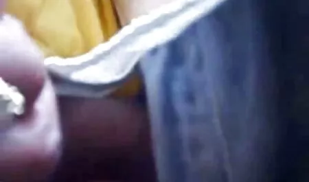 Kira Shinn dobiva masažu porno live hd sramnih usana iz Indije
