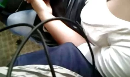 Mala djevojka se porno hd fil jebe