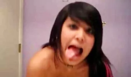 - Tina se movie porn 1080p baci na skliske kad je mokra